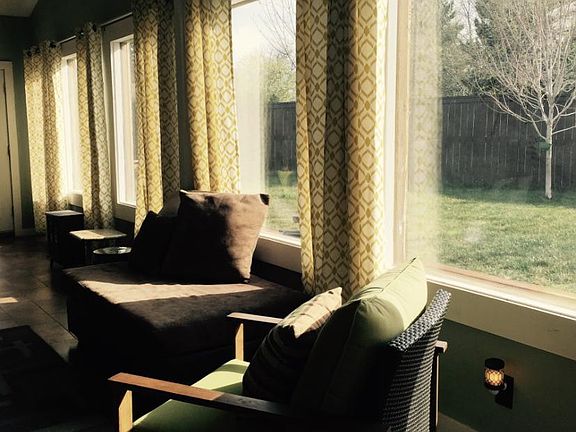 Sunroom, bonus room