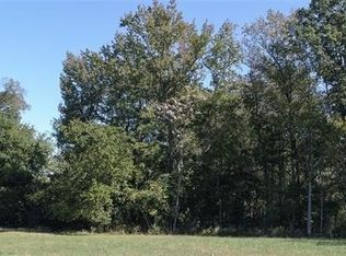 1501 White Mountain Dr, Chester, VA 23836