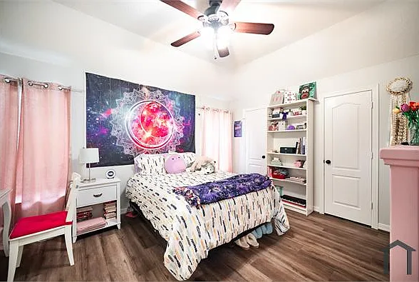5810 Misty Island Ct — Photo 34