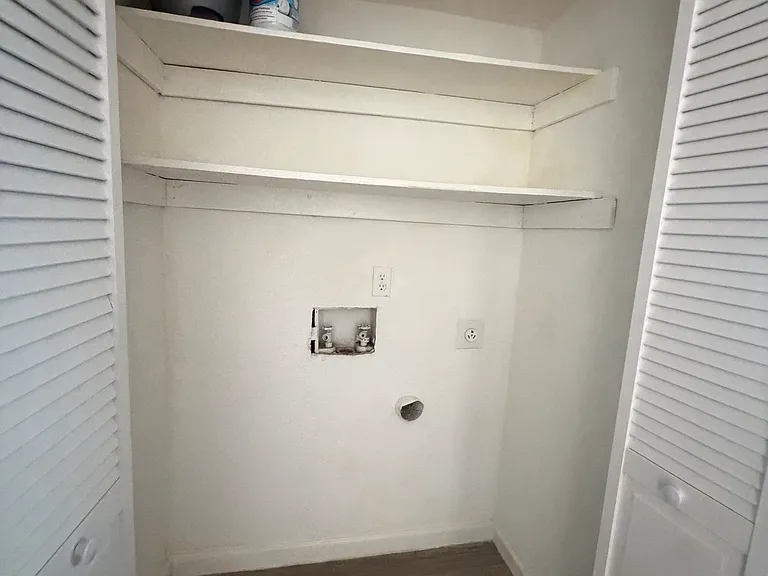 9930 Buckingham Rd #108 — Photo 10