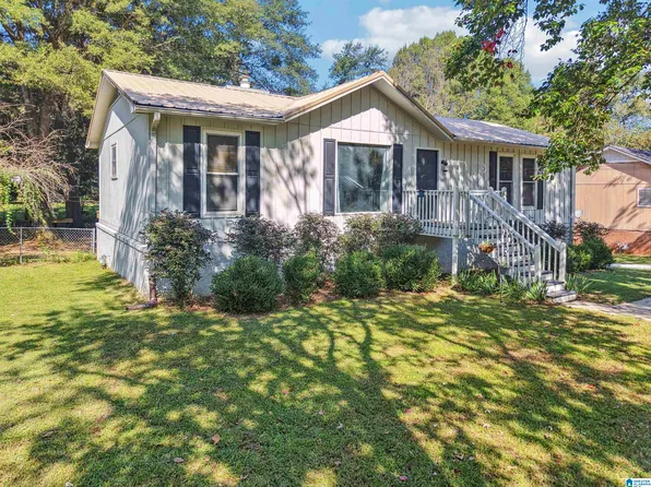 2566 Redwood Ln, Pinson, AL 35126