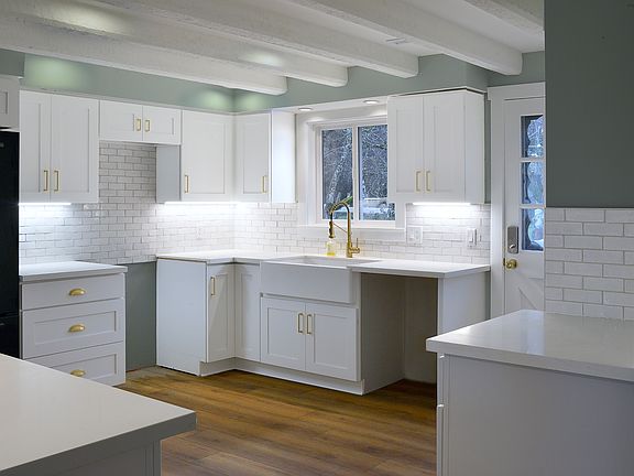 Fully renovated large kitchen with pantry. Construction almost completed, will install range and dishwasher. Photos to be updated.