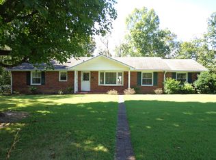 202 Bowen Heights Dr, Waverly, TN 37185