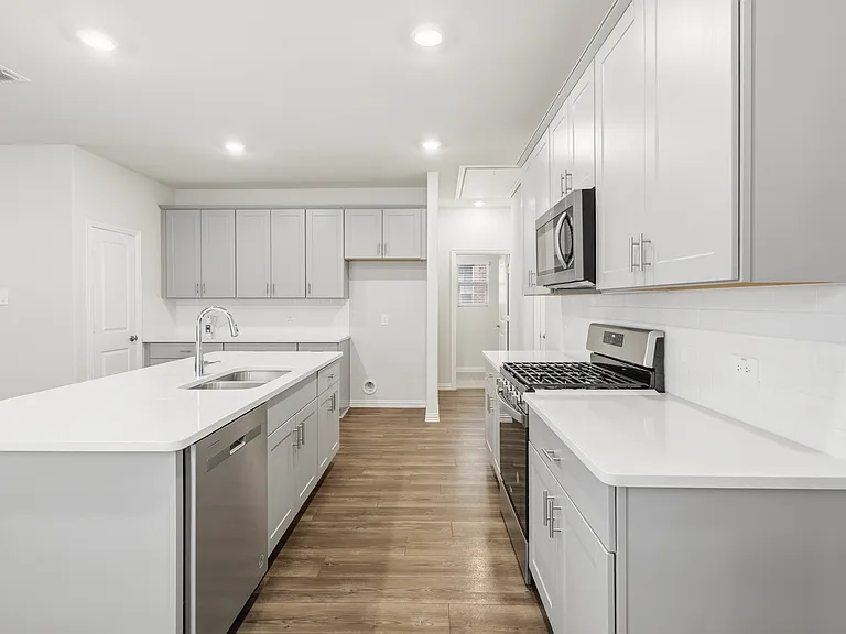 206 Goosewood Dr — Photo 5