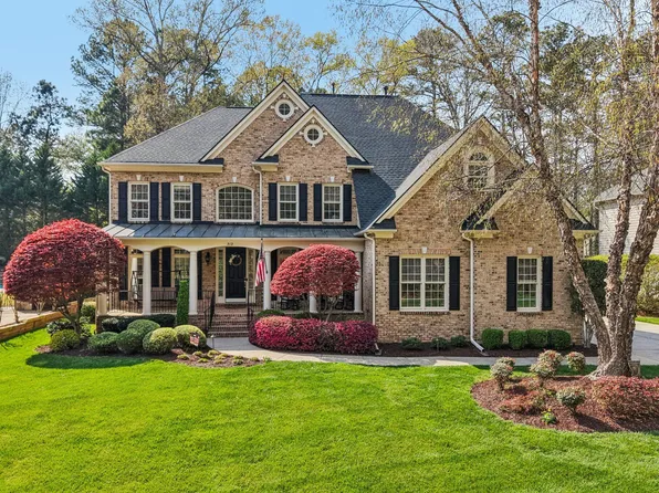 312 Allenhurst Pl, Cary, NC 27518