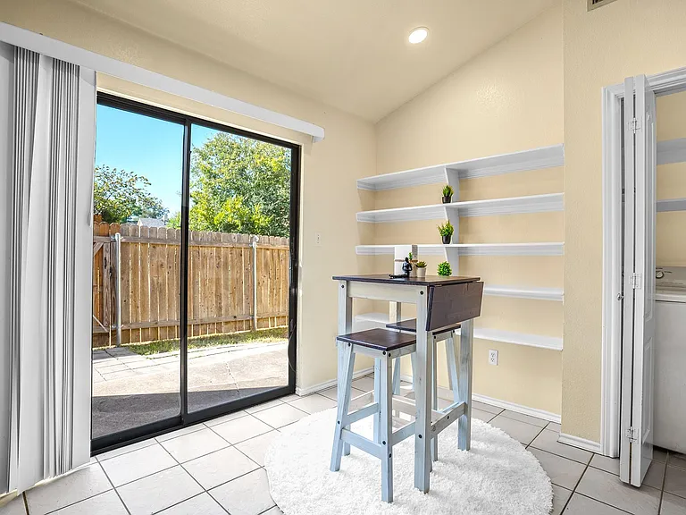 11901 Swearingen Dr #113 — Photo 10