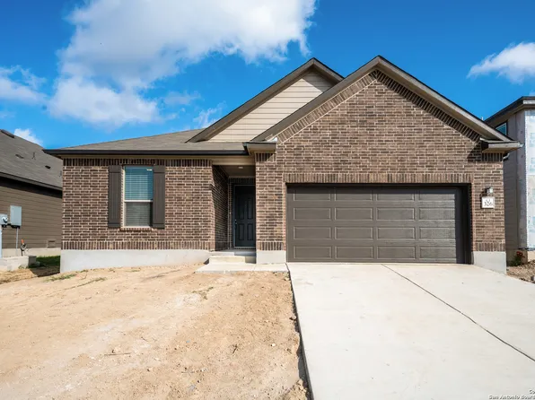 326 Deer Crest Dr, New Braunfels, TX 78130