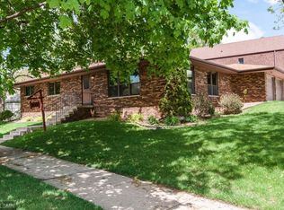 1007 40th St NW, Rochester, MN 55901