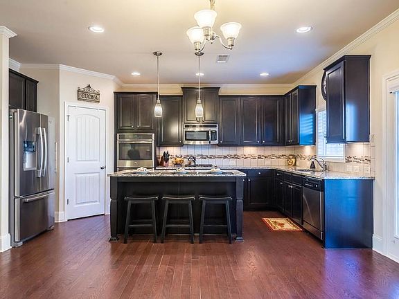3rd image of 4855 Leatherstone Way