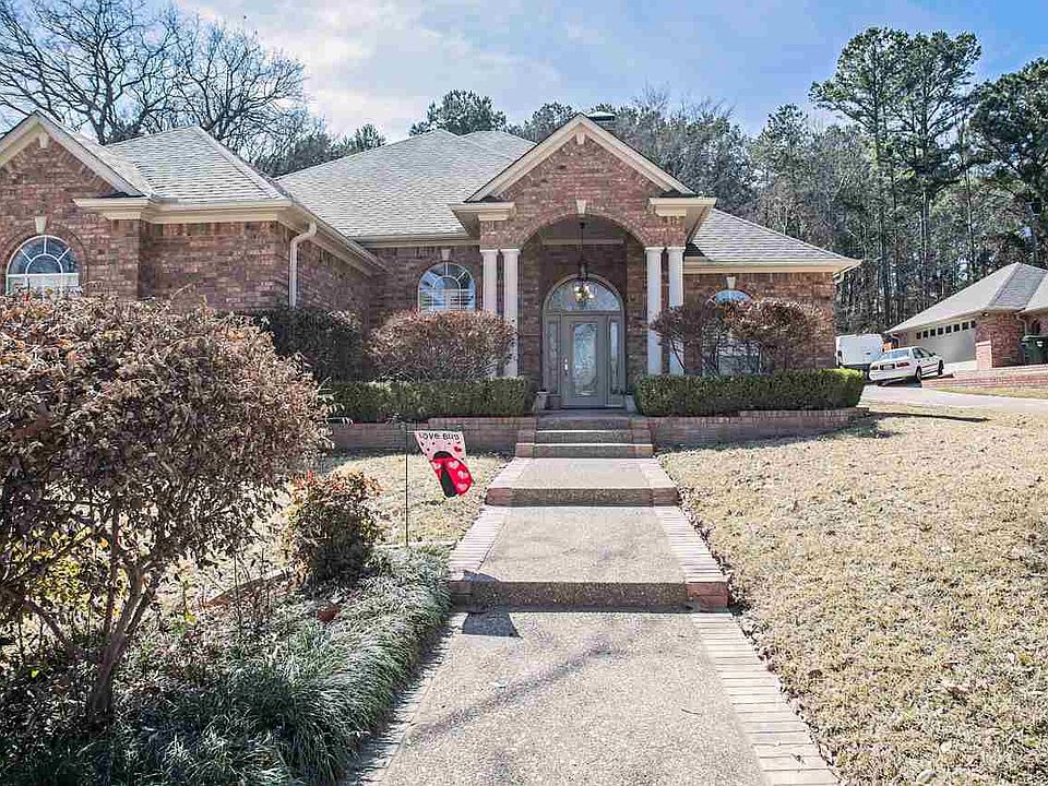 1st image of 4009 Lazy Creek Dr