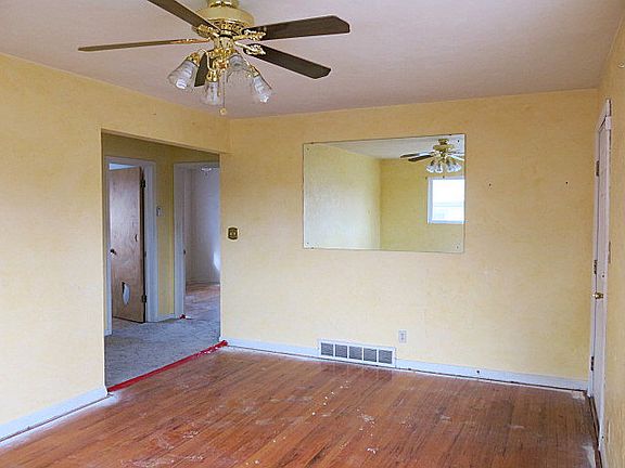 2nd image of 1295 Bannock Ave