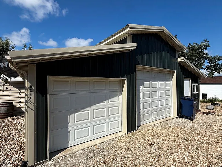 1630 Camp Hohn Dr — Photo 16