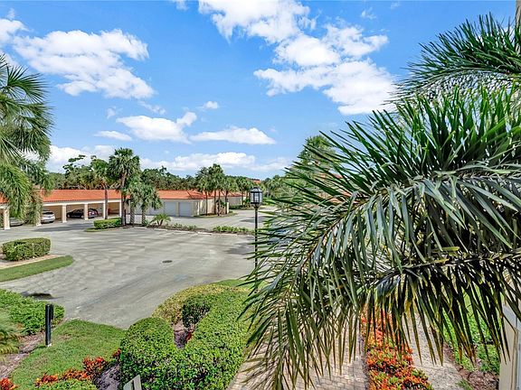 4th image of 5075 Harmony Cir APT 202