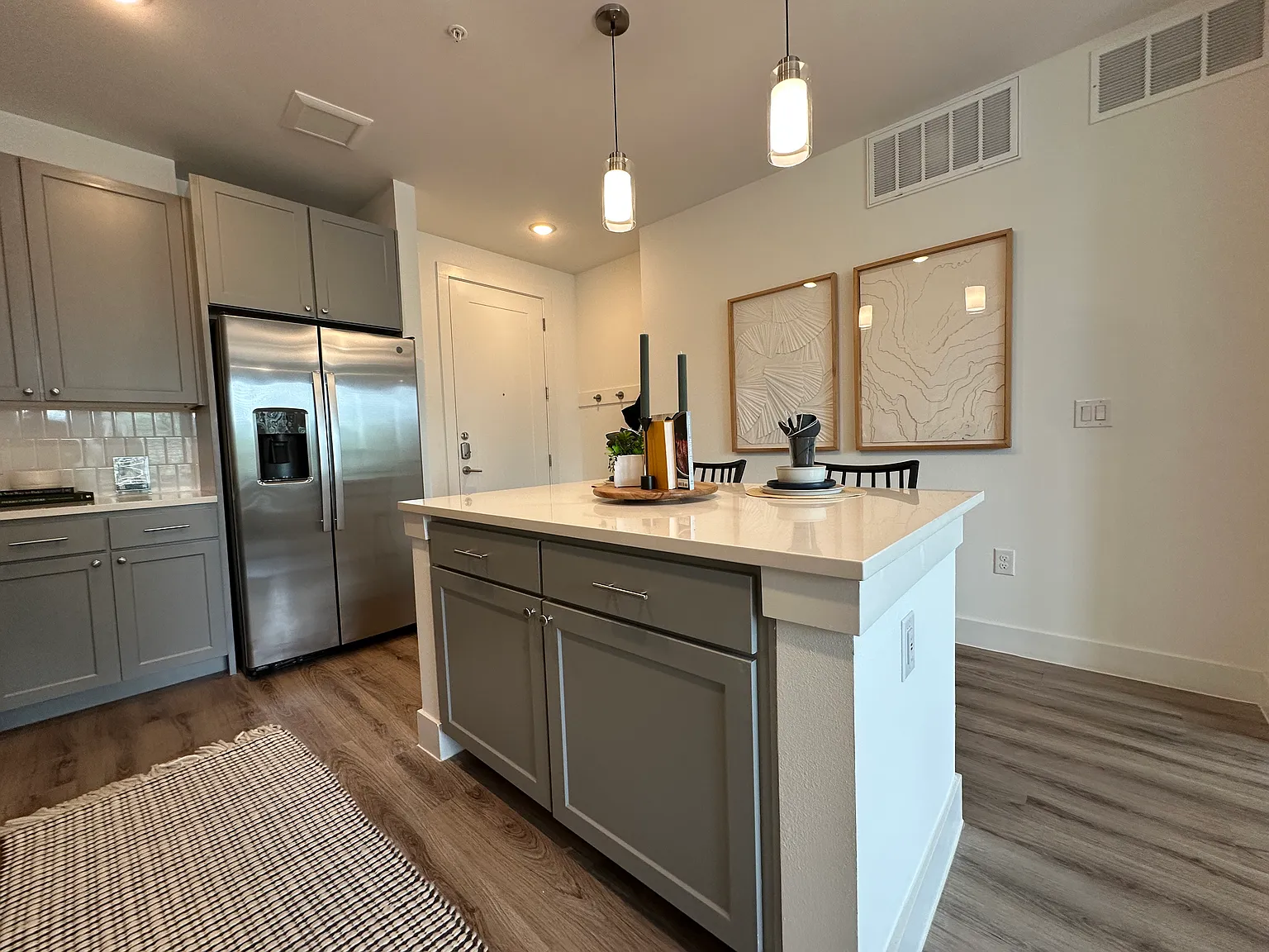 E Riverside Dr, Austin — Photo 2