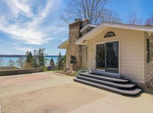 1967 Warren Rd, Beulah, MI 49617