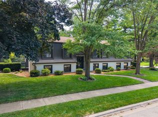 1023 Barton Dr, Normal, IL 61761