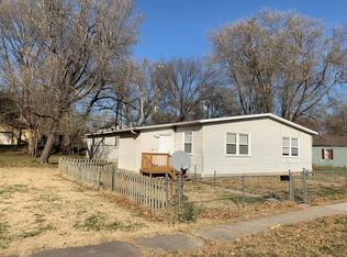 220 Miami St, Leavenworth, KS 66048