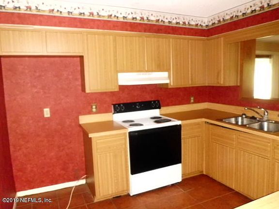5th image of 412 Leo Ct