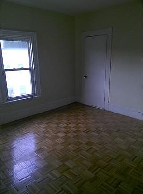 5th image of 1026 Hyde Park Ave #2