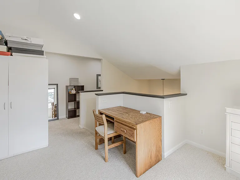300 Stratford Ln #300 — Photo 12