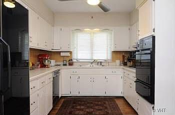 4th image of 33582 N Lake Shore Dr