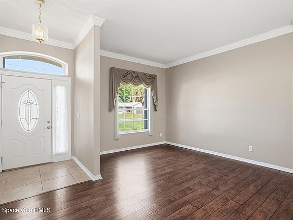 4th image of 6813 Cecil Rd