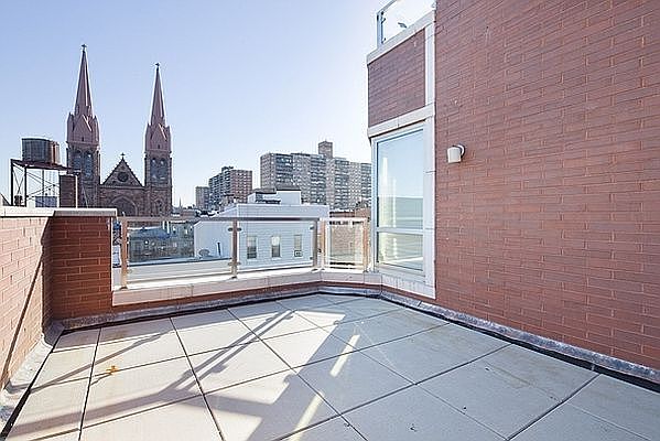 1st image of 127 Meserole St APT 4B