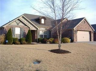 3005 SW Pine Valley Rd, Bentonville, AR 72712