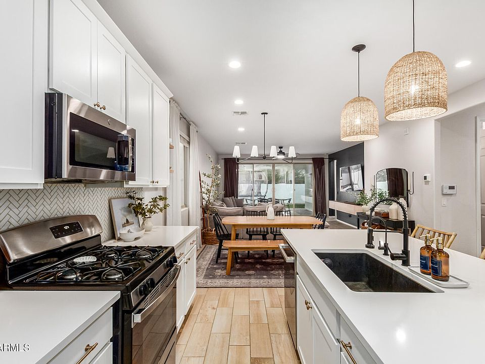 1st image of 26026 N THORNHILL Drive