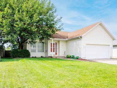 411 Wildberry Dr, Normal, IL, 61761