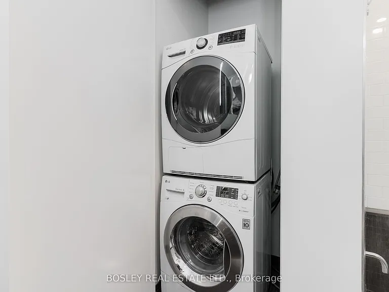 8 Dovercourt Rd #221 — Photo 11