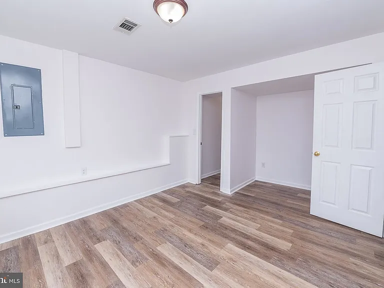 28 Roger Ct — Photo 8