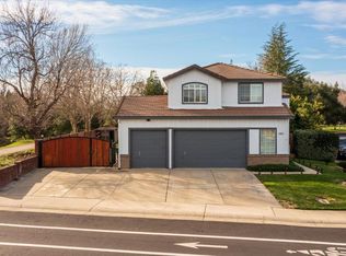 8982 Springhurst Dr, Elk Grove, CA 95624