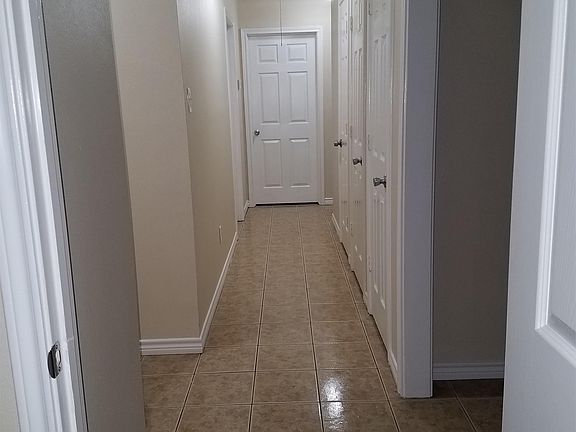 5th image of 201 Gregory Dr