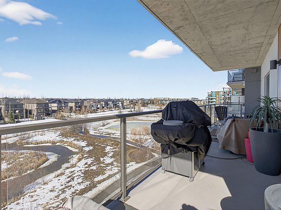 3rd image of 1316 Windermere Way SW #401