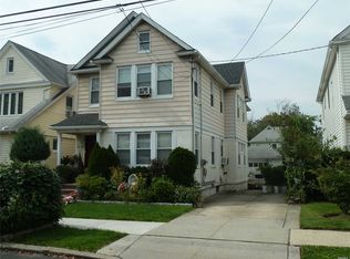 4358 157th St, Flushing, NY 11355