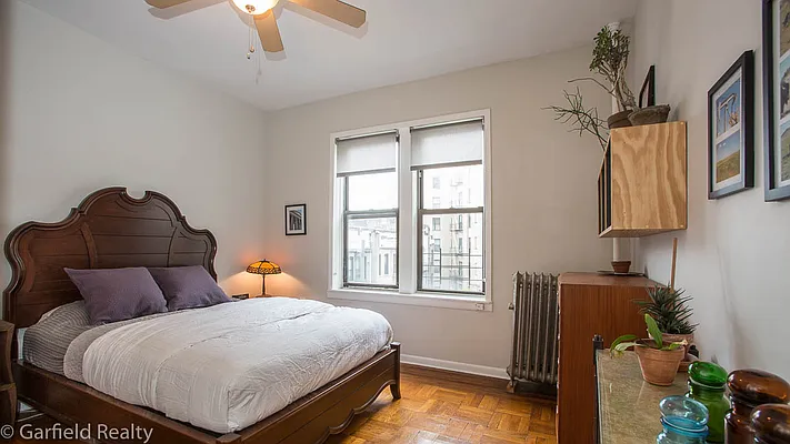 Sold by Garfield Realty  | media 17