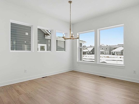 The Benbrook - Dining