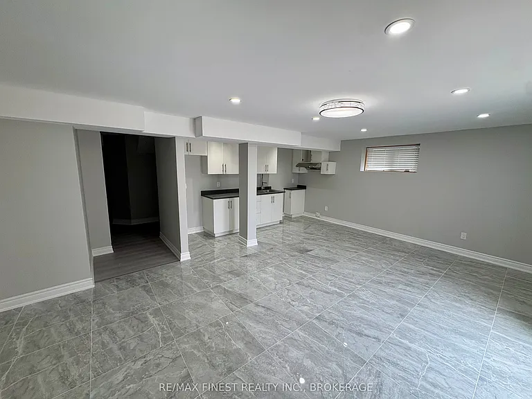 1621 Brookedayle Ave — Photo 6