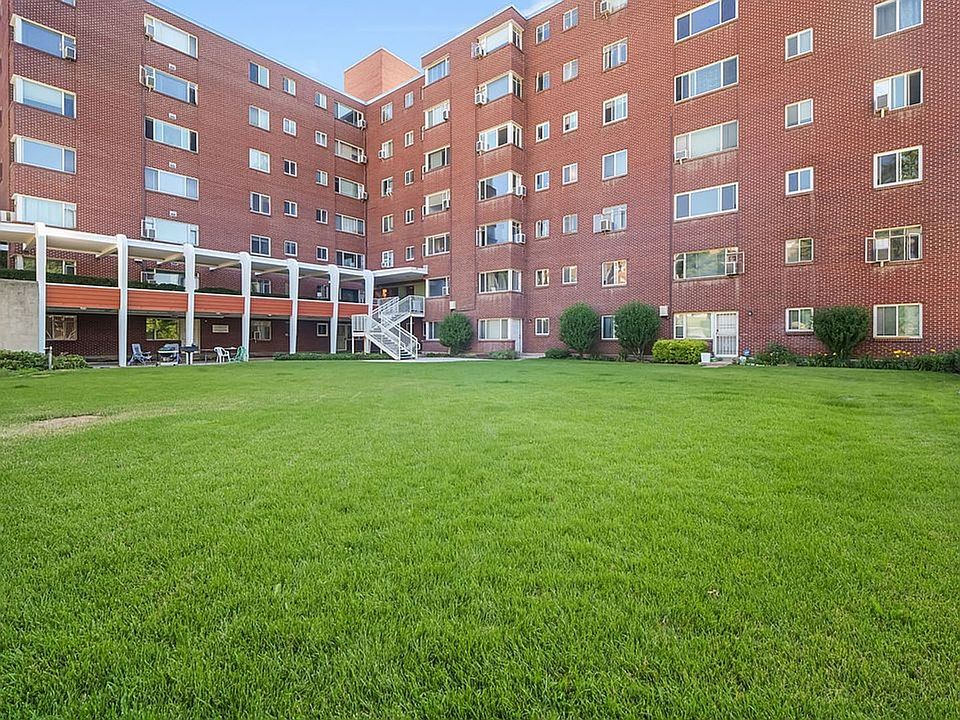 1st image of 130 S 1300 E APT 612