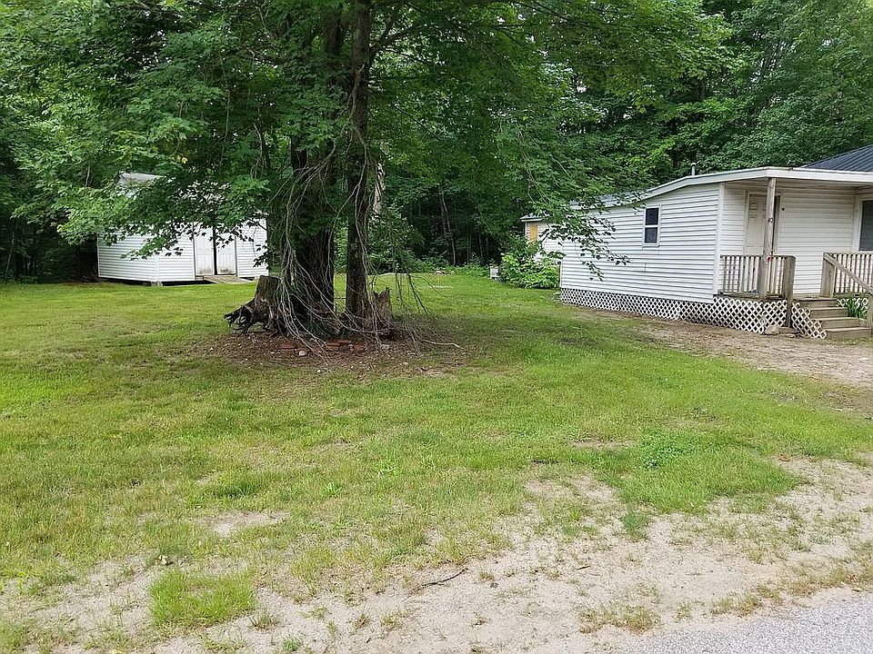2nd image of 40 Oakwood St