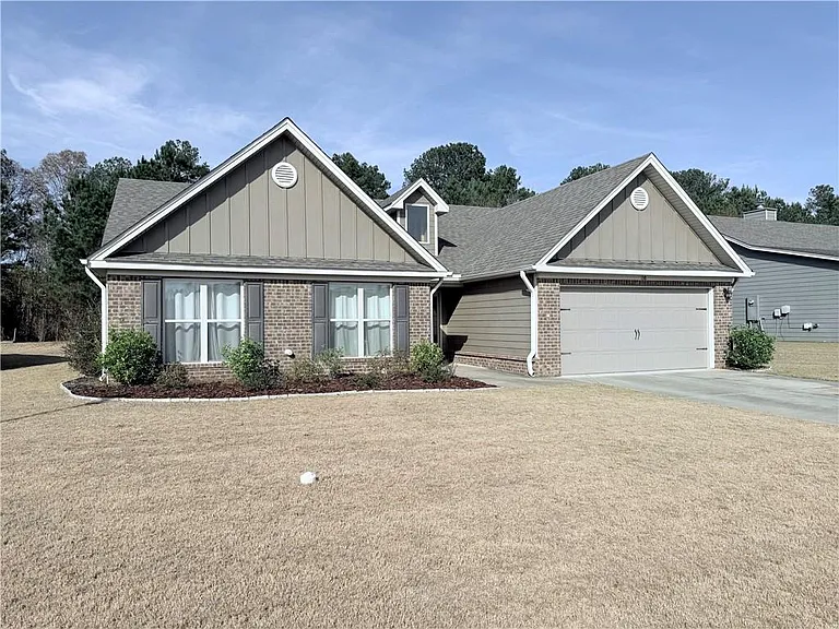 138 Livingston Ct — Photo 2