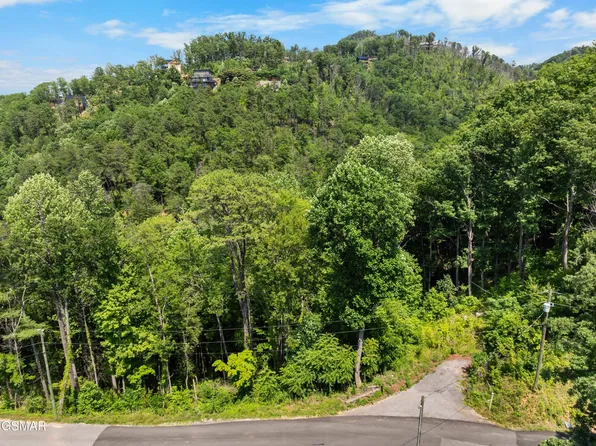 3278 Emerald Springs Loop, Sevierville, TN 37862