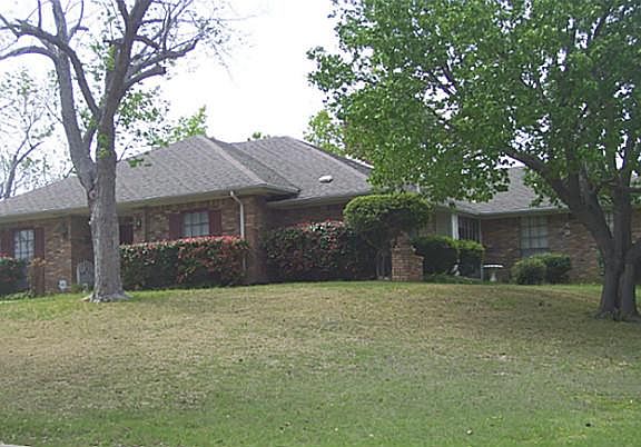 2nd image of 3401 Morning Star Ln