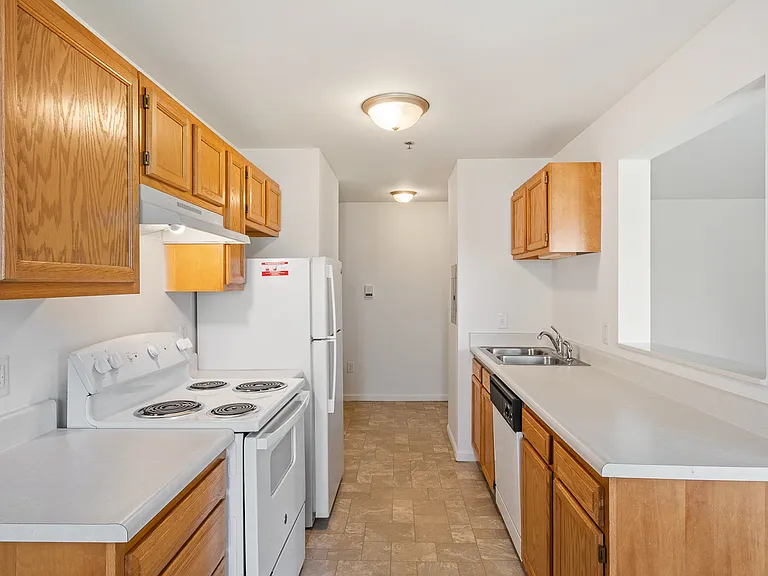 Coopers Landing Apartments — Photo 67