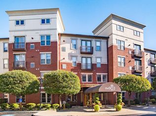 1000 Providence Pl APT 454, Providence, RI 02903