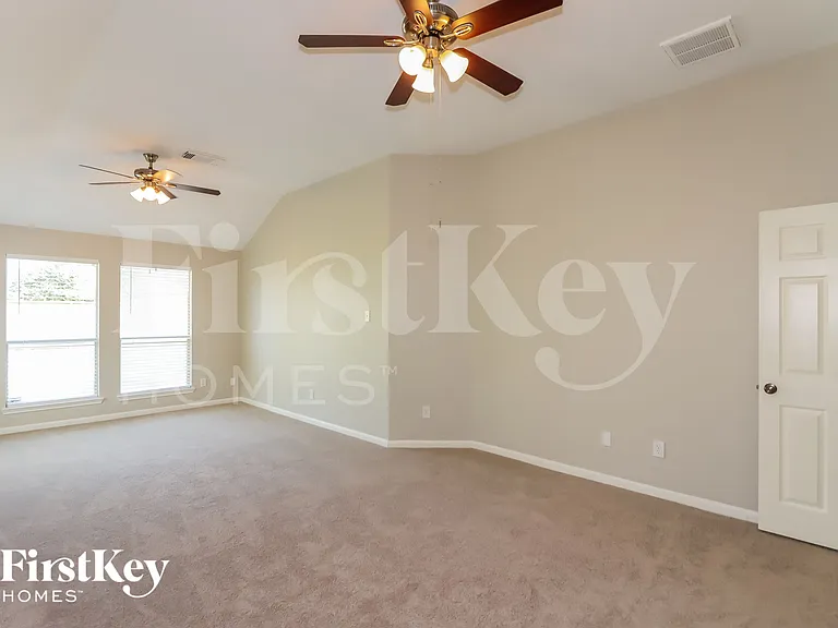 8807 Rocky Knoll Ln — Photo 9