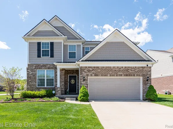 25741 Tennyson Ct, Novi, MI 48374