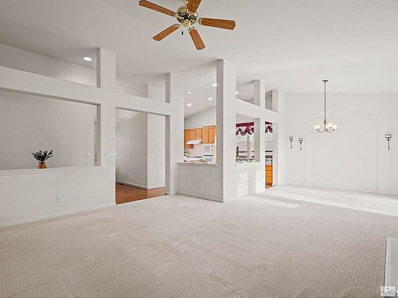 5th image of 7310 La Costa St