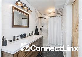 4th image of 3762 Catalina Rd